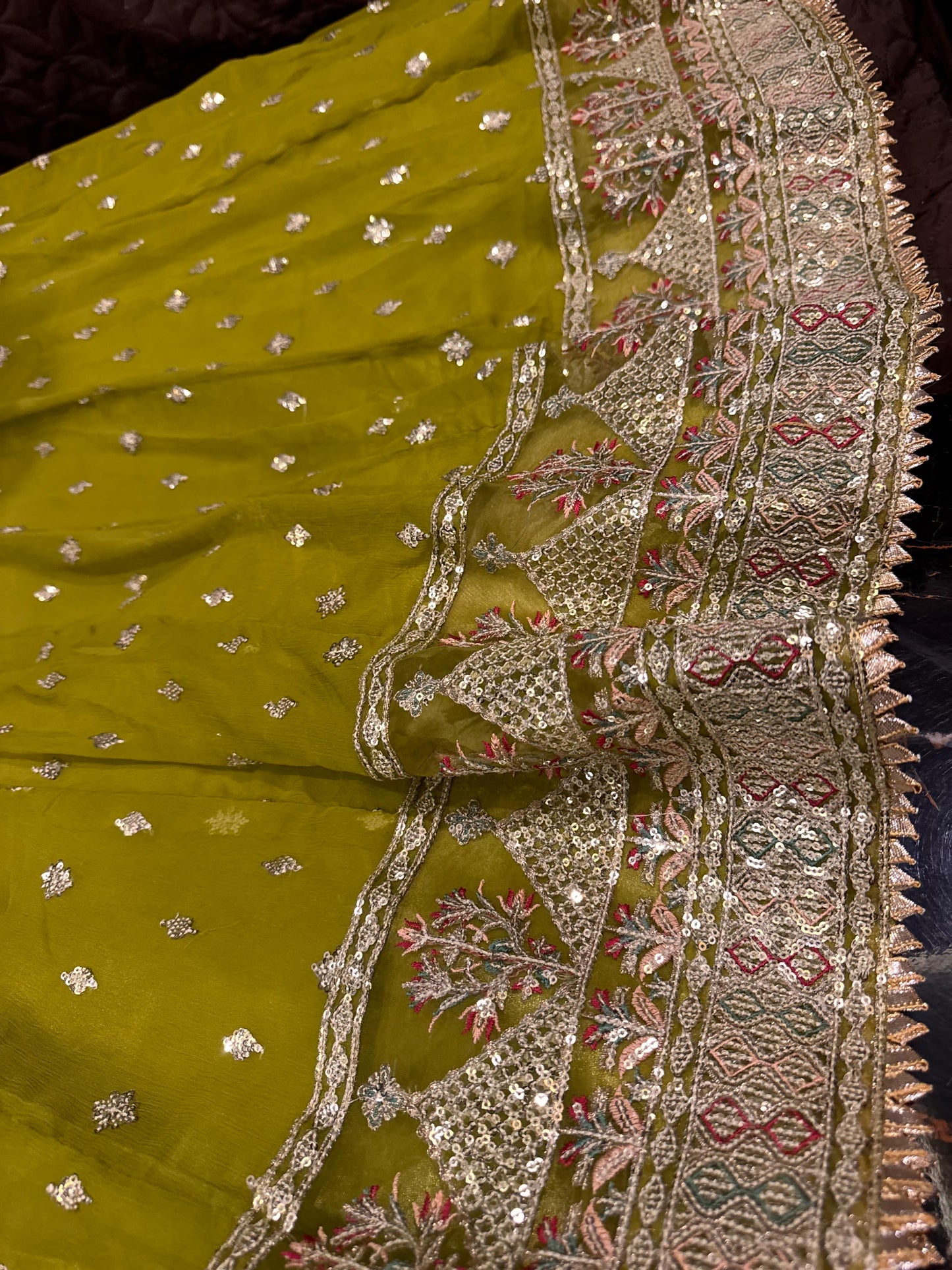 Cockscomb (DHANI GREEN)