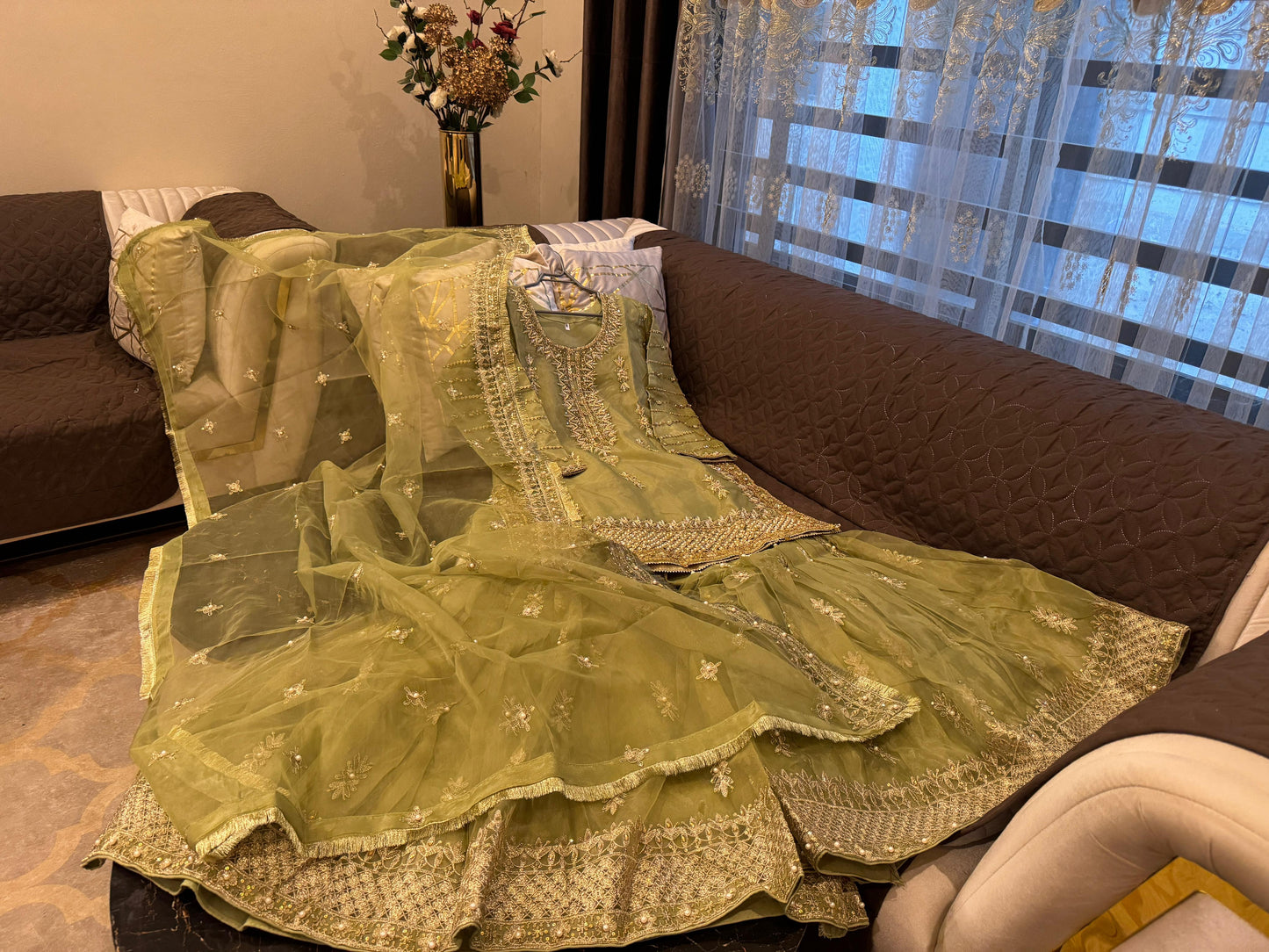 Datura (MEHNDI GREEN)