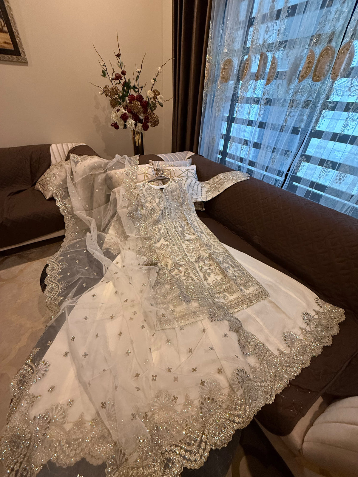 QAISERYA (WHITE)