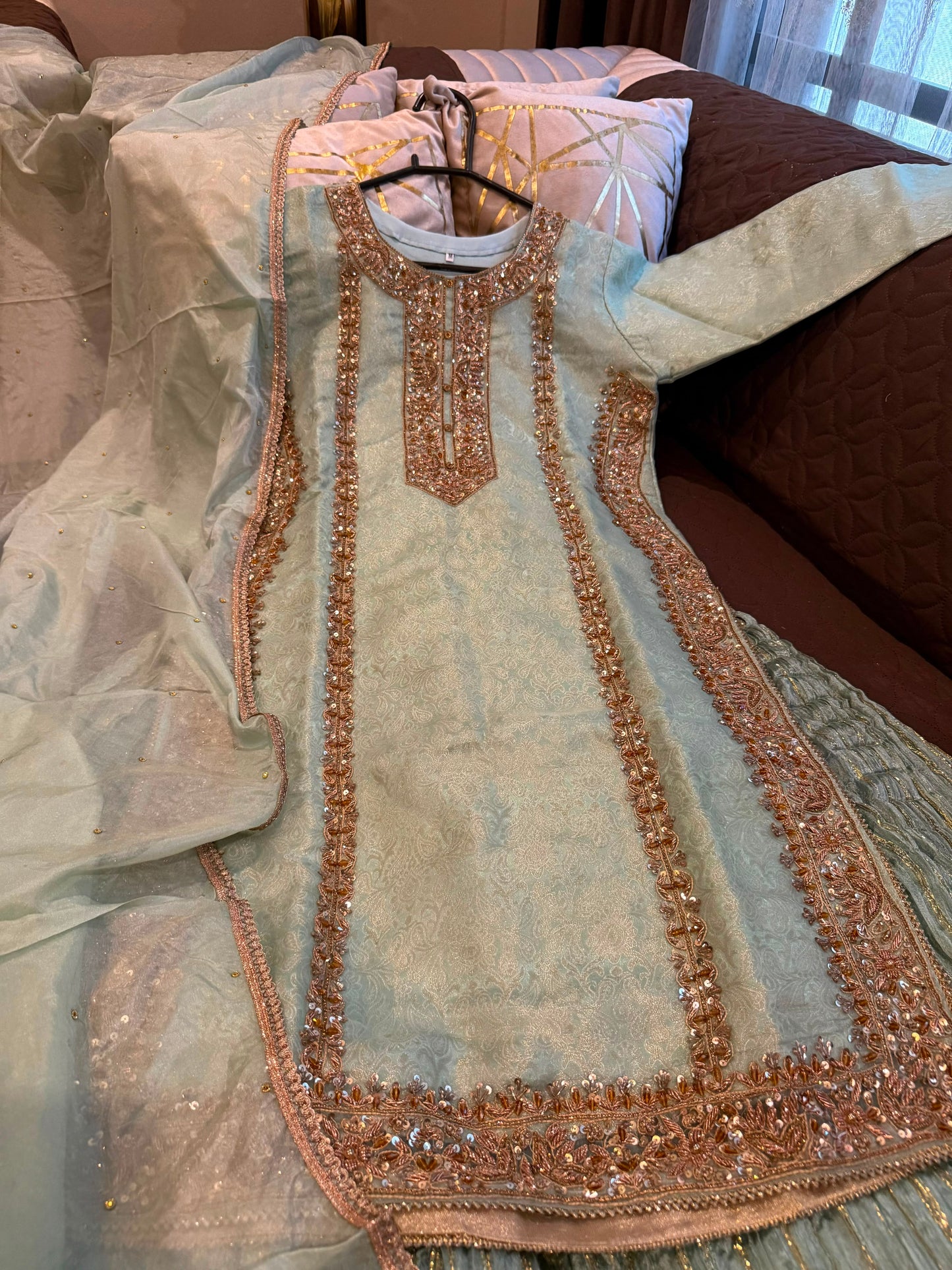 Noor (MINT SAGE GREEN)