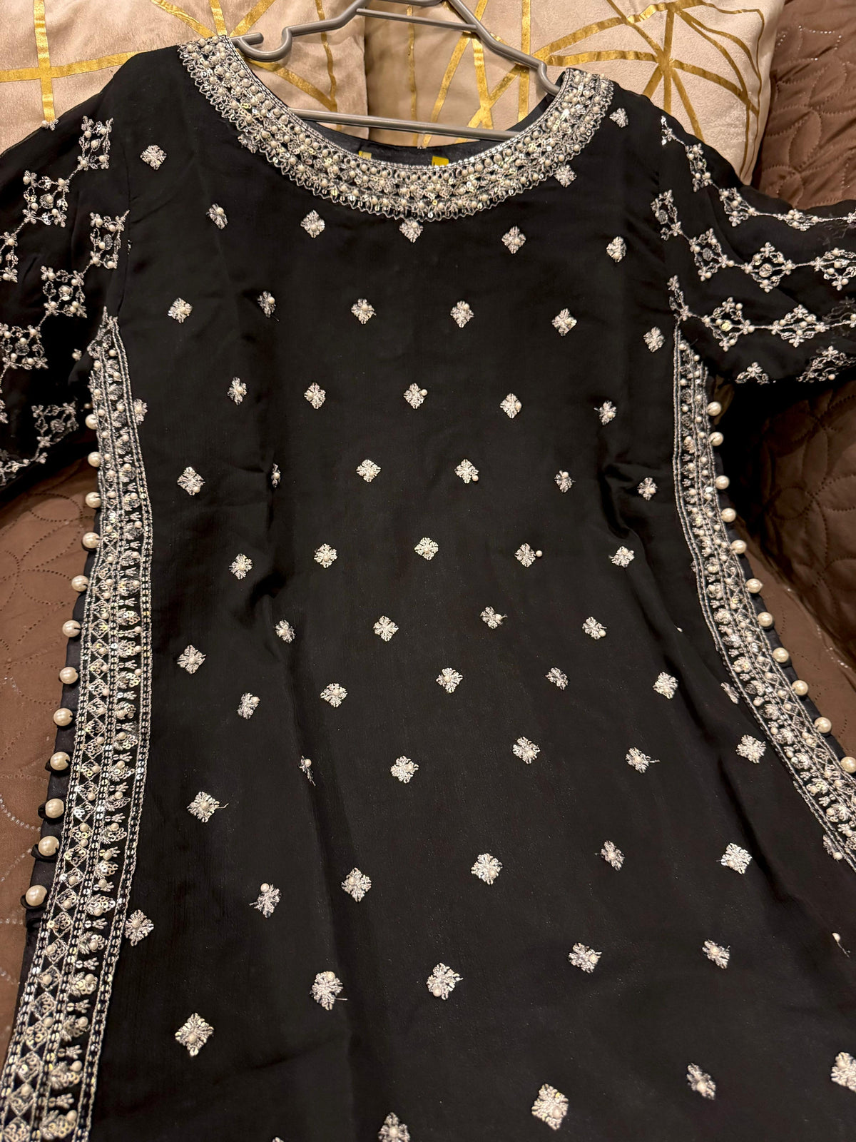 Amaranth (BLACK)