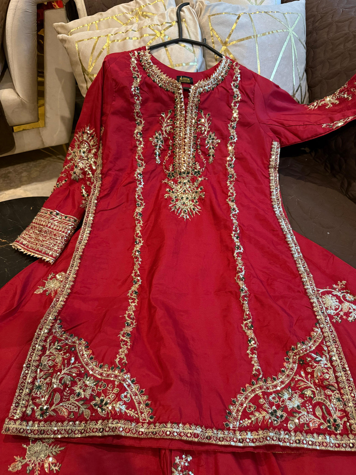 HANIYA (RED MAROON)